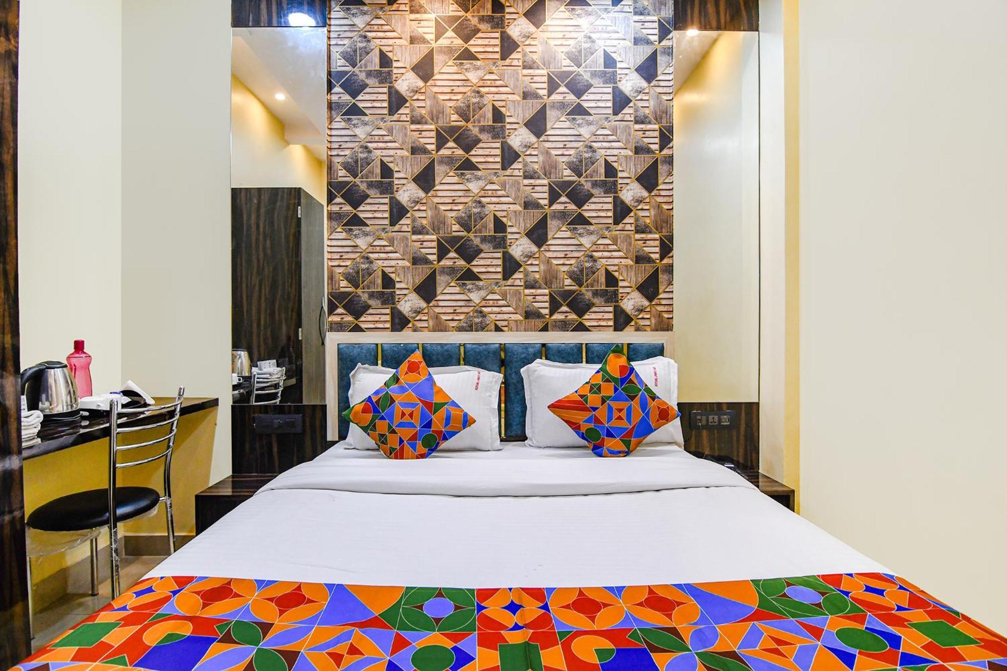 Fabhotel Royal Park Inn - Nr Eden Garden Stadium Калькутта Экстерьер фото